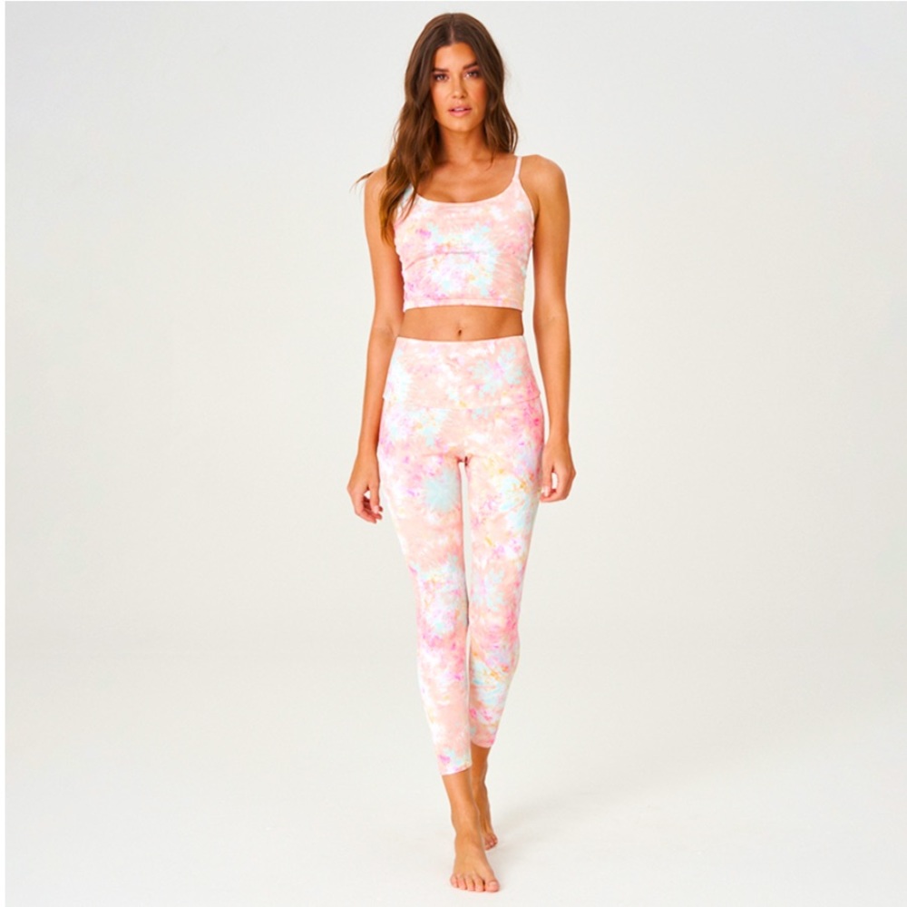 NWT Onzie High-Rise Rose’ All Day Leggings